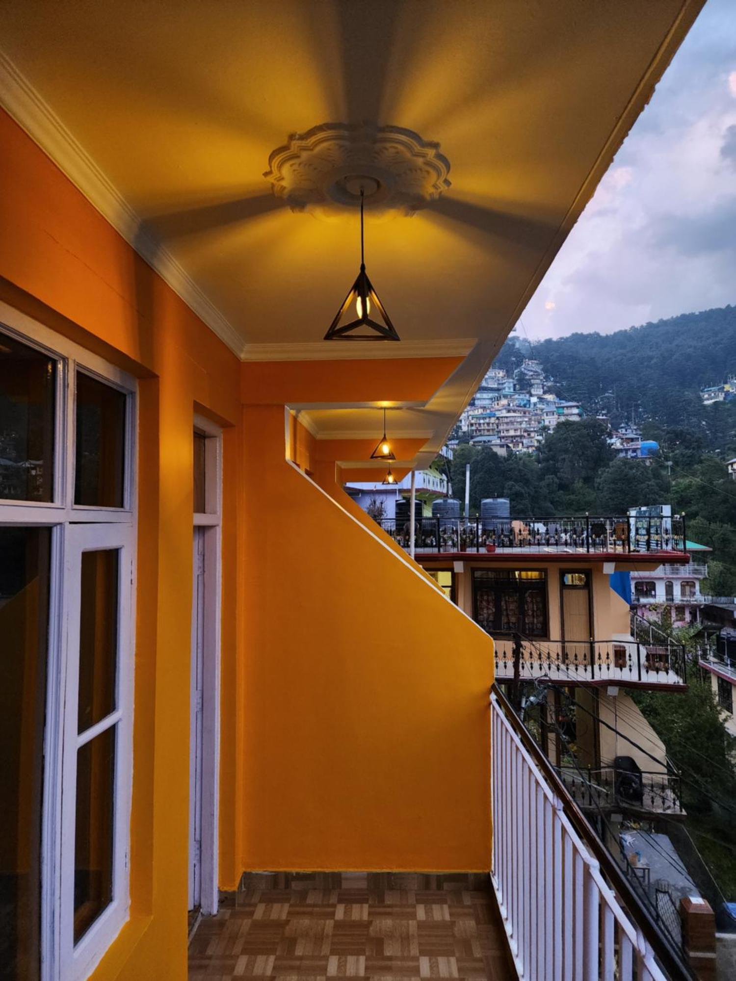 The Bougainvillea, Mcleodganj Dharamshala Exterior photo